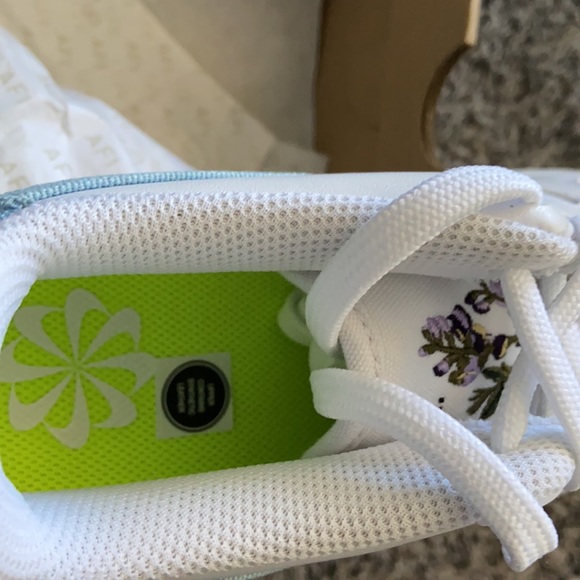 Air Force 1 LV8 “Indigo” - Picture 6 of 6